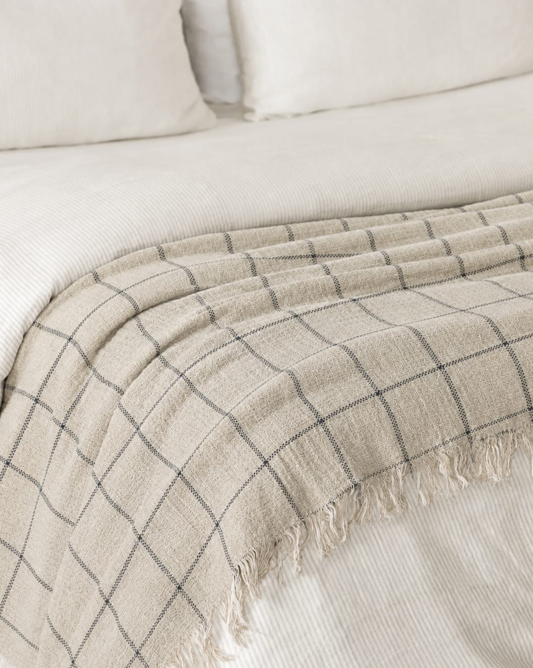 WASABI Linen & Cotton Checked Throw view 3